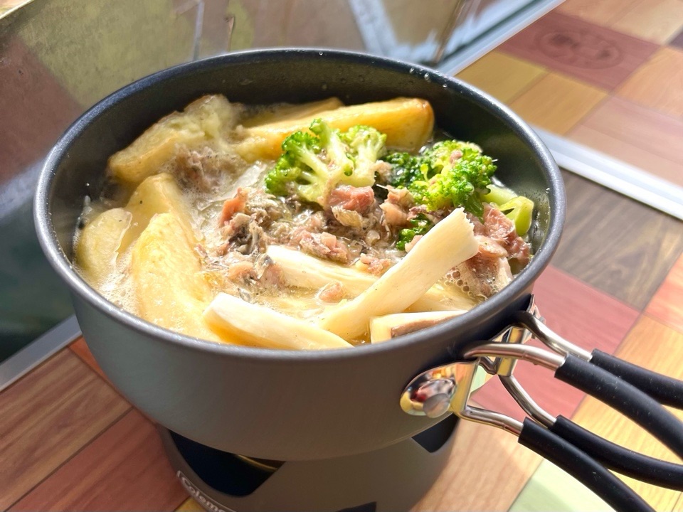 オイルサーディンのアヒージョ