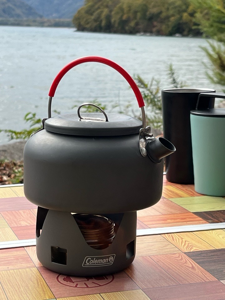 アルコールバーナーで湯沸かし